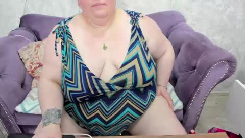 fashiona online show from 02/09/25, 02:17