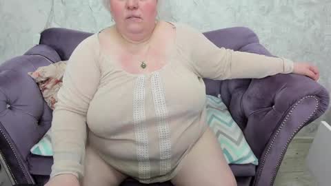 fashiona online show from 02/13/25, 02:56