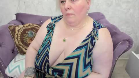 fashiona online show from 03/02/25, 07:54