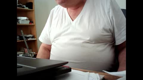 fatbellyitalian online show from 10/14/25, 08:31