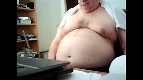 fatbellyitalian online show from 10/15/25, 05:35