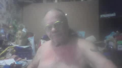 Snapshot of fatfreddythecat chatting on 05/08/26, 04:40 Fred. online show from 05/08/26, 04:40