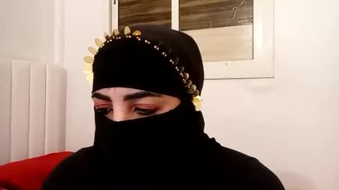 fati_123 online show from 10/25/25, 10:15