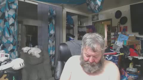 Snapshot of fatman01 chatting on 10/30/25, 12:01 Fatman01 online show from 10/30/25, 12:01