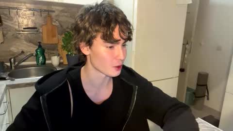 Faust online show from 11/25/25, 11:38