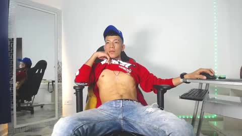 Snapshot of favel_gomez7 chatting on 01/14/25, 05:30 Favel Gomez online show from 01/14/25, 05:30