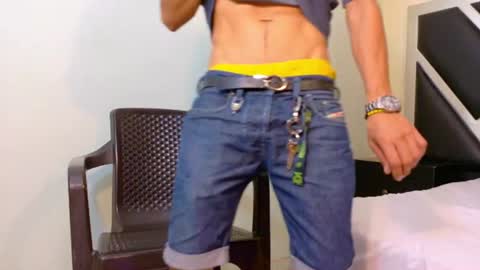 Snapshot of favel_gomez7 chatting on 08/06/26, 04:31 Favel Gomez online show from 08/06/26, 04:31