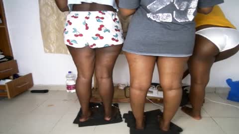 Snapshot of favgal chatting on 02/22/26, 06:50 favgal online show from 02/22/26, 06:50