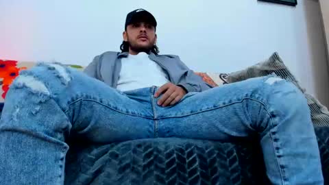 Snapshot of favid95 chatting on 07/12/26, 04:14 favid95 online show from 07/12/26, 04:14