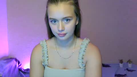 Snapshot of favorite_lovely_geneva chatting on 02/15/25, 12:43 Jasminefeelings online show from 02/15/25, 12:43