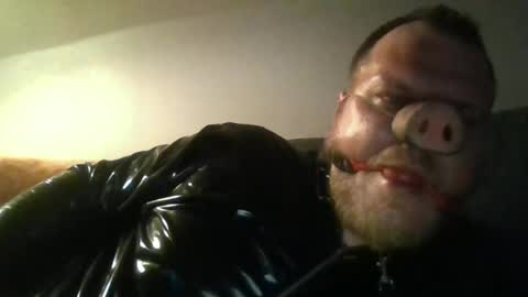 Snapshot of fckcbacc89 chatting on 07/11/26, 03:20 Horny Fat Boy online show from 07/11/26, 03:20