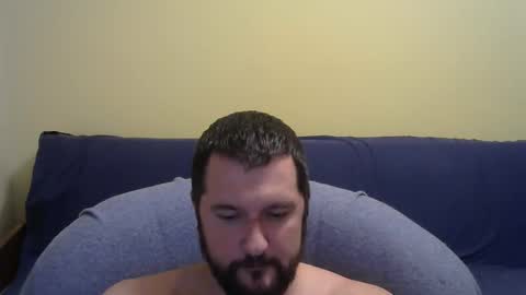 Snapshot of feb82 chatting on 01/06/26, 02:43 feb82 online show from 01/06/26, 02:43