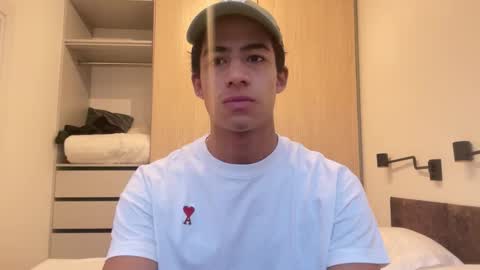 Snapshot of fedetwink chatting on 11/03/25, 02:07 fedetwink online show from 11/03/25, 02:07