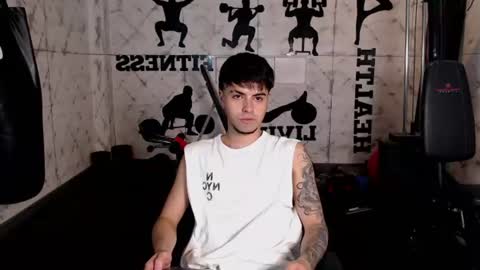 Snapshot of fedeviale chatting on 07/17/26, 04:08 Fede online show from 07/17/26, 04:08