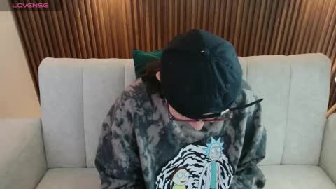 Feelena online show from 05/27/26, 02:03