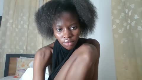 feetlovely507541 online show from 05/16/26, 08:18