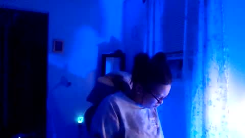 Soley online show from 12/17/25, 12:16