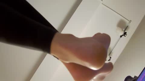 FeetVibe online show from 11/05/25, 12:05