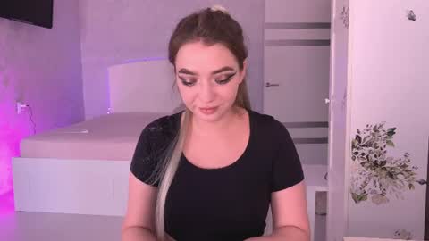 Snapshot of feetwet chatting on 07/04/26, 02:40 EVA online show from 07/04/26, 02:40