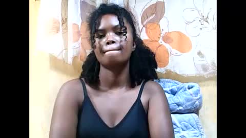felicia422300 online show from 05/28/26, 06:38
