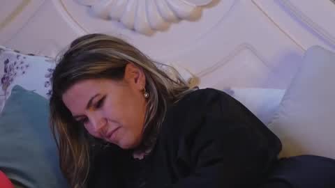 FeliciaKrige online show from 02/16/25, 02:09