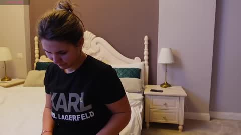 FeliciaKrige online show from 03/02/25, 08:50