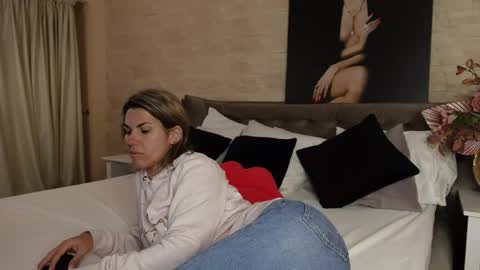 Snapshot of feliciakrige chatting on 05/19/26, 08:04 FeliciaKrige online show from 05/19/26, 08:04