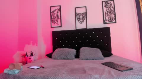 felina online show from 06/02/26, 04:53