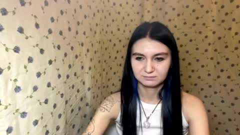 Lola online show from 03/11/26, 07:53