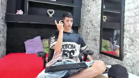 Snapshot of felipe_fiire chatting on 05/04/26, 02:57 felipe fiire online show from 05/04/26, 02:57