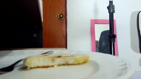 Snapshot of felipecams chatting on 11/27/25, 01:40 andres felipe benitez online show from 11/27/25, 01:40