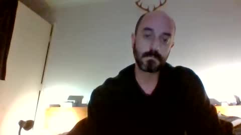 Snapshot of felipesmg2 chatting on 05/17/26, 02:42 felipesmg2 online show from 05/17/26, 02:42