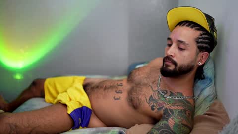 Felix Candela  online show from 01/05/25, 06:02