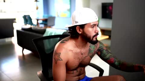 Felix Candela  online show from 01/17/25, 06:02