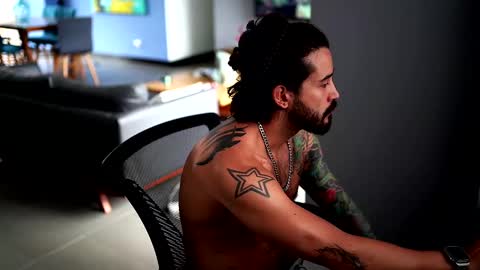 Felix Candela  online show from 02/02/25, 01:41