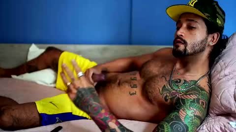 Felix Candela  online show from 02/23/25, 02:46