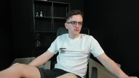 Snapshot of felixstark chatting on 05/08/26, 05:02 FelixStark online show from 05/08/26, 05:02