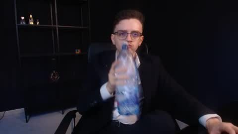 Snapshot of felixstark chatting on 05/18/26, 05:35 FelixStark online show from 05/18/26, 05:35