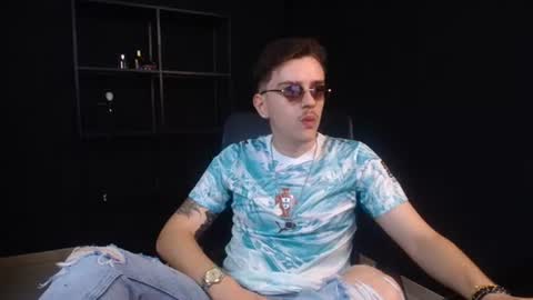 Snapshot of felixstark chatting on 06/23/26, 04:43 FelixStark online show from 06/23/26, 04:43