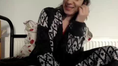 Fell4M online show from 02/26/25, 01:52