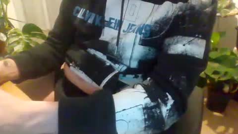 fem_alice_louis_dom online show from 10/19/25, 01:17