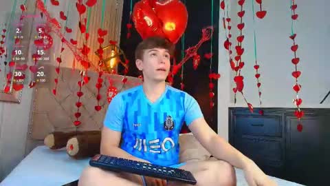 Femboy Max online show from 09/22/25, 12:51