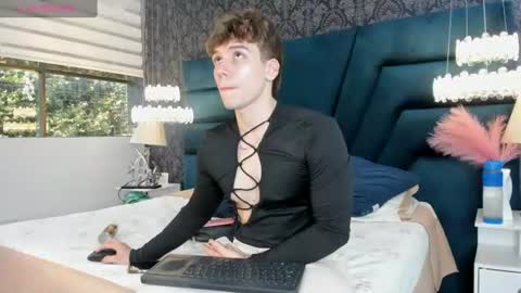 Femboy Max online show from 07/16/26, 12:00
