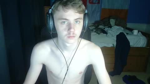 Snapshot of femboyangel chatting on 01/27/25, 03:15 femboyangel online show from 01/27/25, 03:15