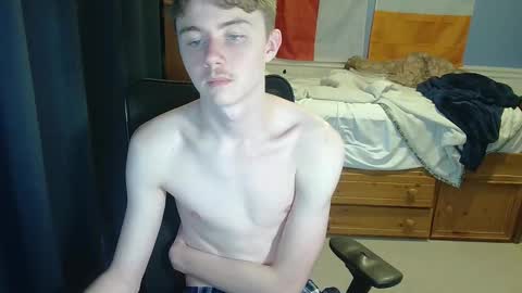 Snapshot of femboyangel chatting on 02/07/25, 07:49 femboyangel online show from 02/07/25, 07:49