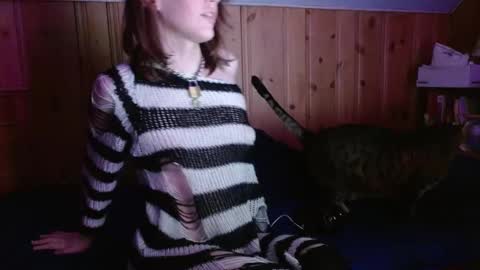 Snapshot of femboyflowers chatting on 03/12/25, 12:53 femboyflowers online show from 03/12/25, 12:53