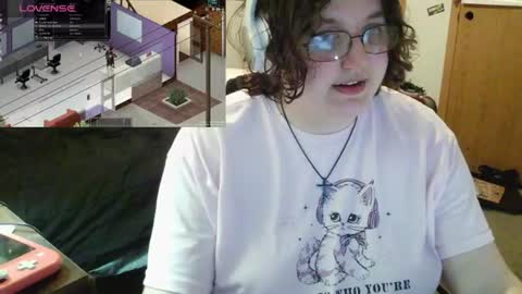 Snapshot of femcelsam chatting on 06/29/26, 02:18 femcelsam online show from 06/29/26, 02:18