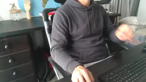 femdomsubby online show from 11/18/25, 03:45