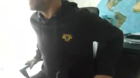 Snapshot of femdomsubby chatting on 06/19/26, 04:06 femdomsubby online show from 06/19/26, 04:06