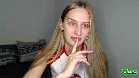 Femke online show from 10/01/25, 07:42